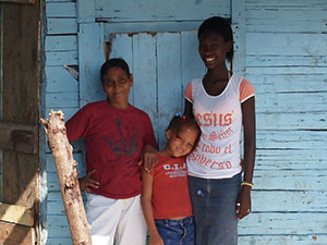 Esmerlyn, with her grandmother and mom